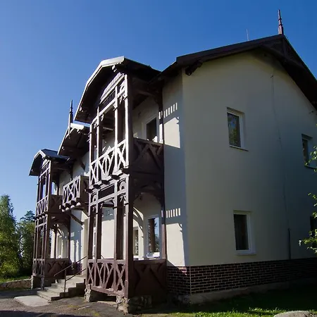 Karpatia Pensionat 2*
